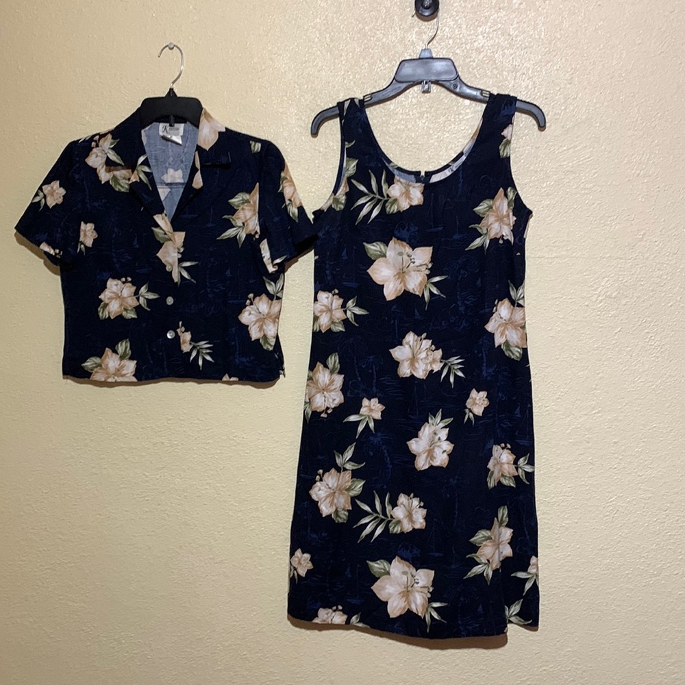 K Petite 2 pc Dress with Top Navy Blue Cream Floral Size 6P 100% Rayon
